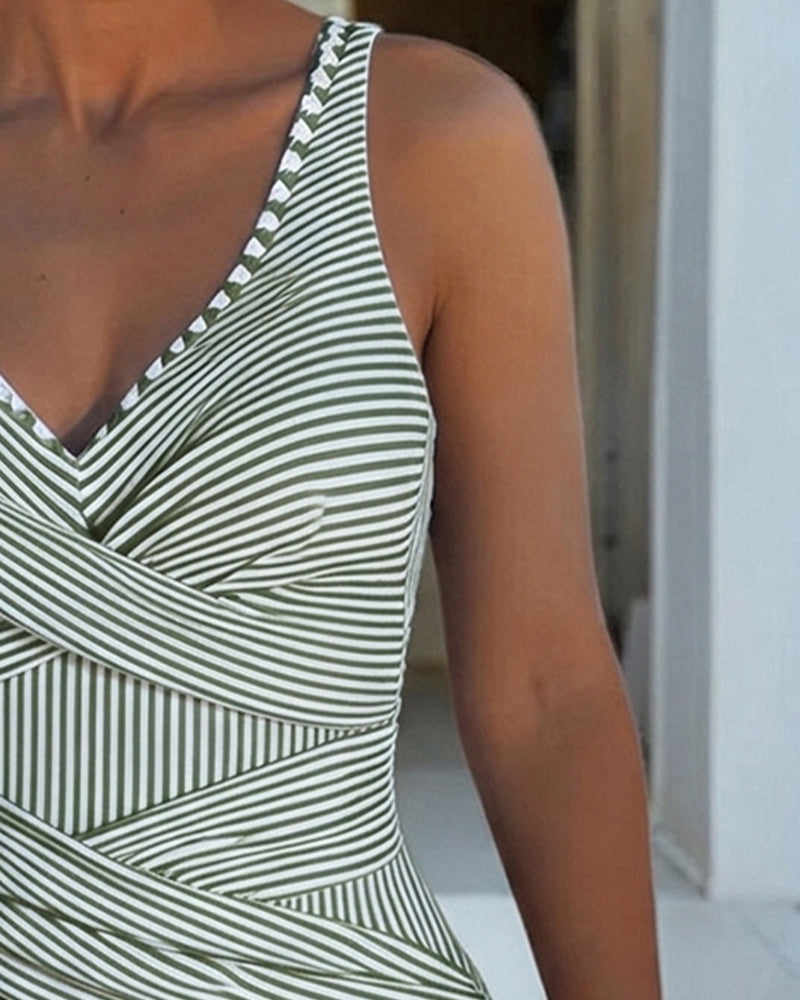Gestreepte jumpsuit met V-hals