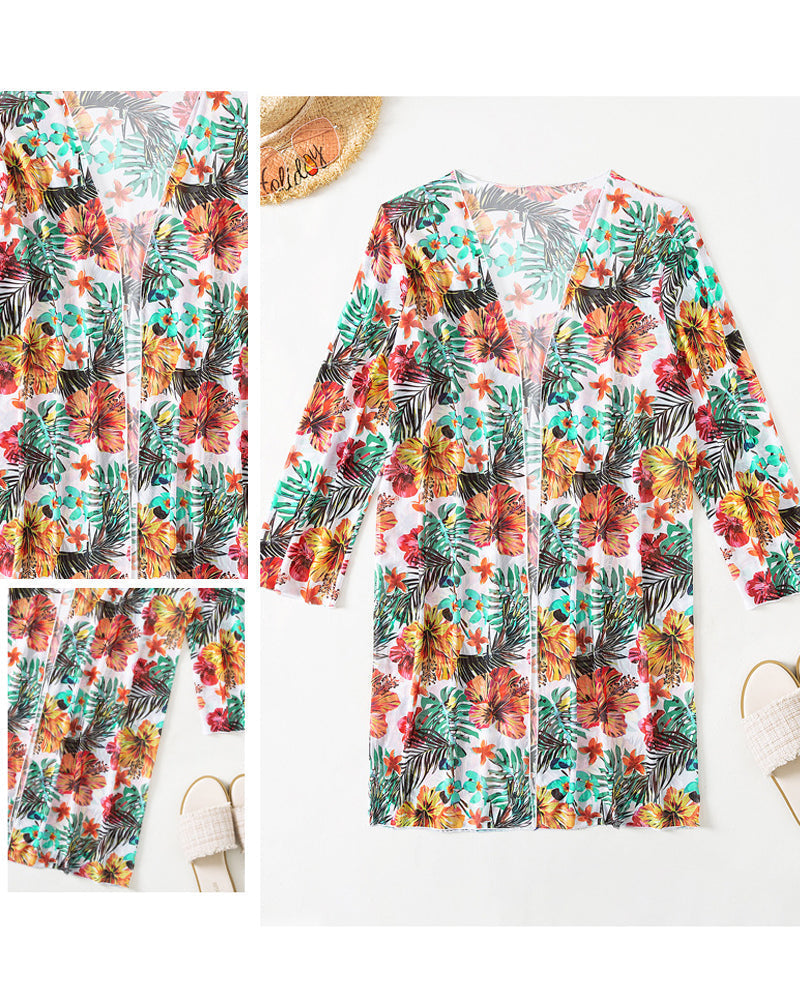 Bikini's met bloemenprint en strandjurkjes