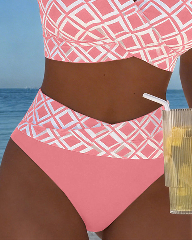 Tweeledige bikini met diamantmotief en beha-stijl