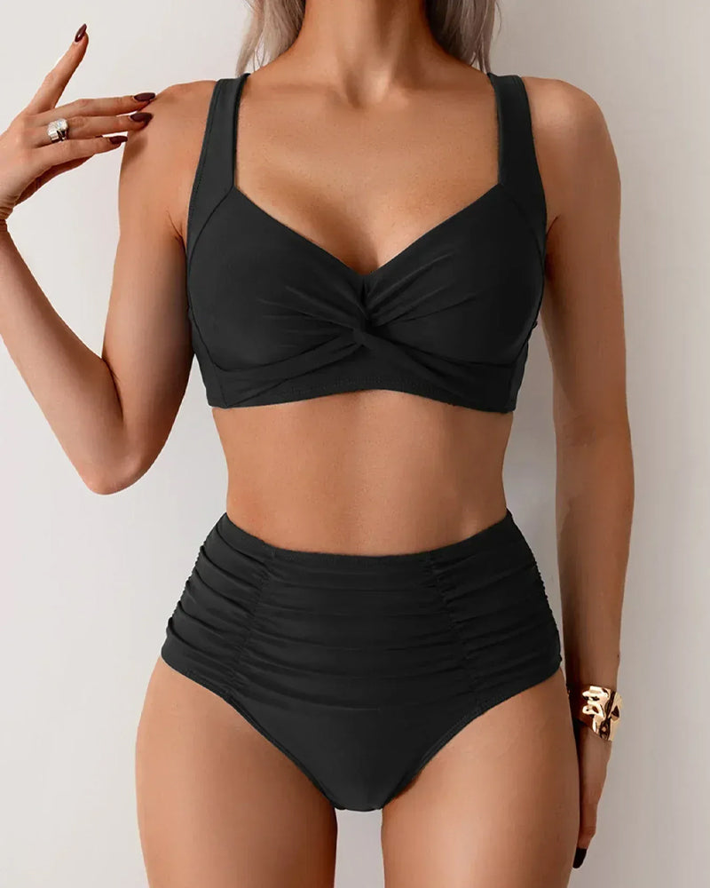 Sexy bikinibroekje met knoop en hoge taille