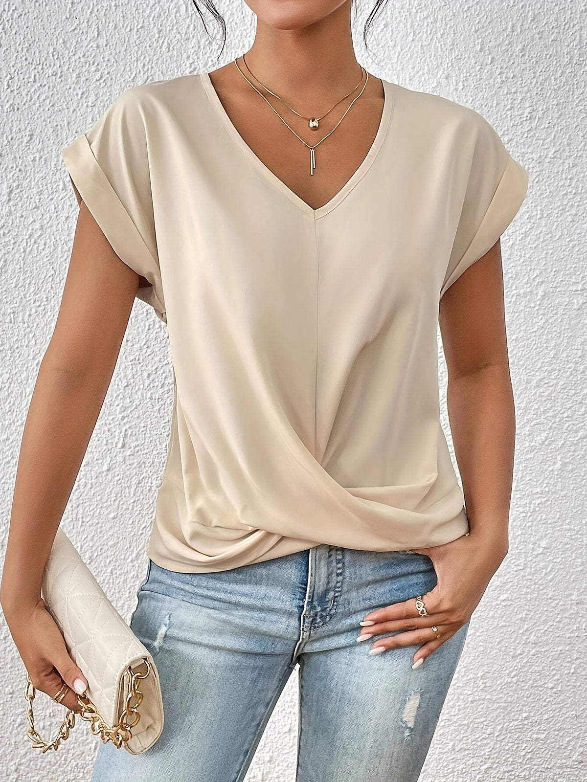 Lucie | T-shirt col V à nœud