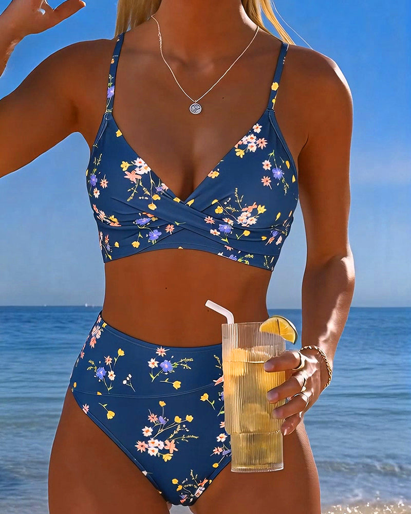 Sexy bikini met gekruist bloemenmotief