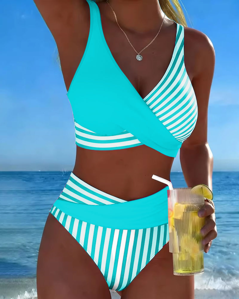 Gestreepte bikini met gekruiste print