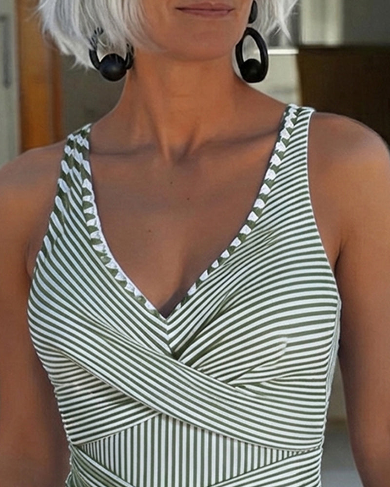 Gestreepte jumpsuit met V-hals
