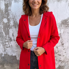 Veste ample à capuche portée