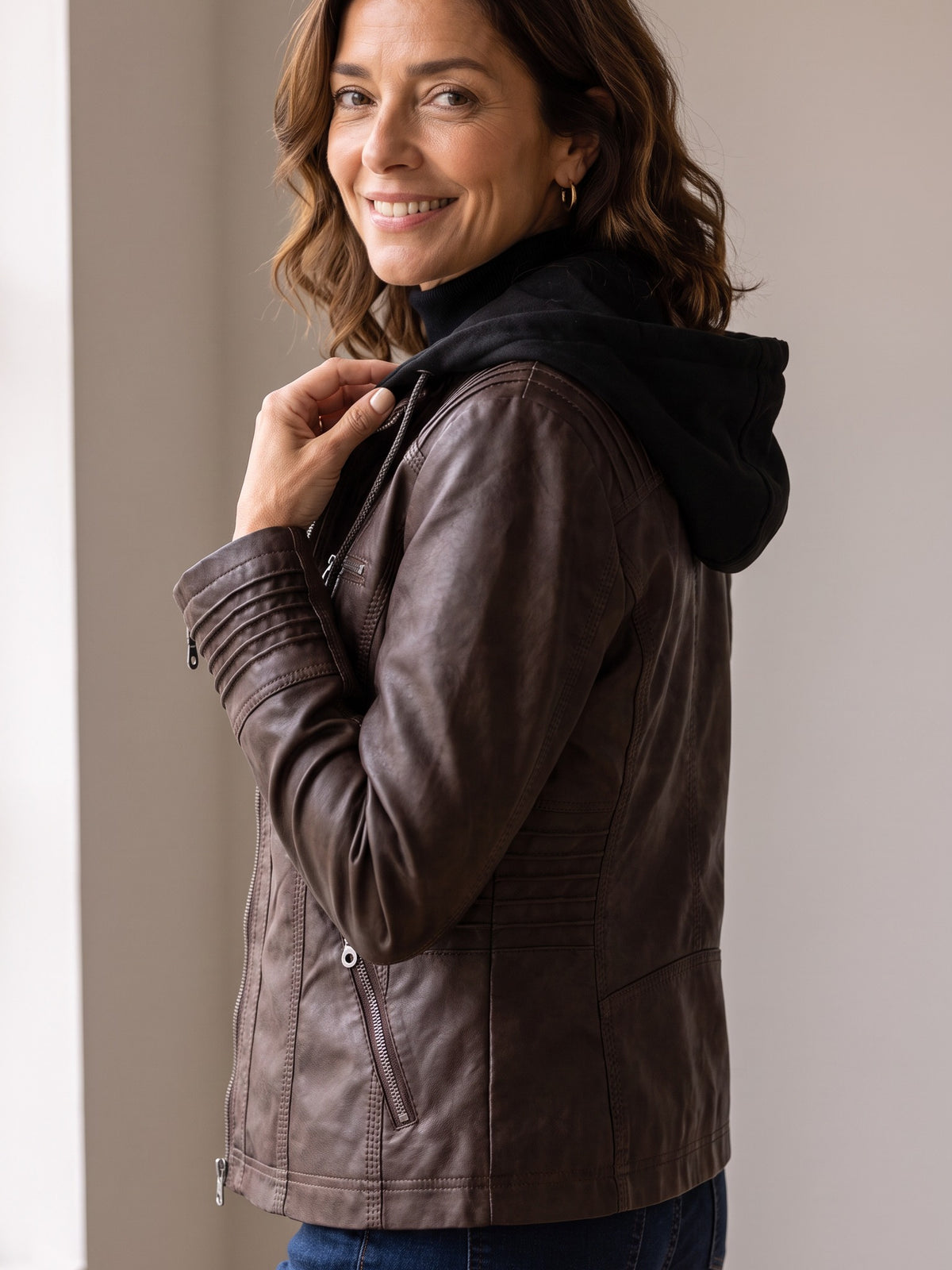 Sandrine veste mi-saison portée